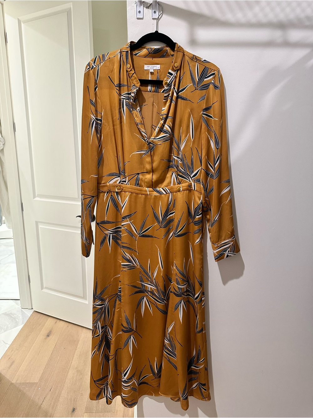 Equipment Femme Sabenne  Long Sleeve Midi Dress